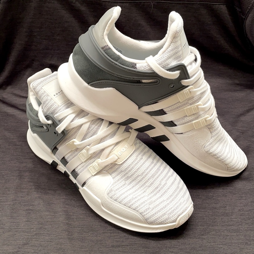 Adidas men’s shoes EQUIPMENT size 12 white/grey